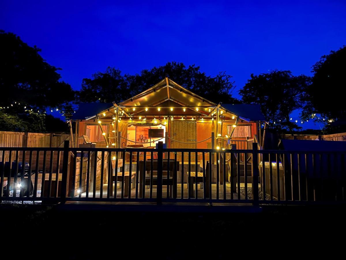Jungle Book Safari Tent Tenby Ngoại thất bức ảnh